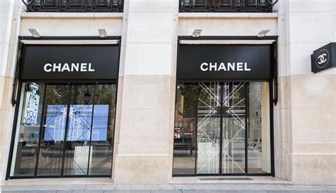 Chanel paris champs elysees